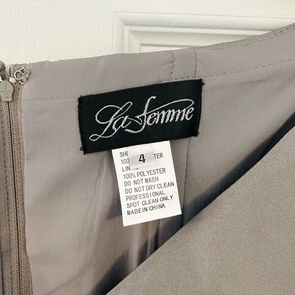 LA FEMME
Ruched Long Jersey Dress - Picture 7 of 8